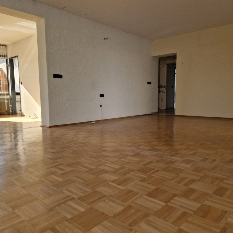 Stiepel : CHARMANTES altes SCHÄTZCHEN …mitten im Zentrum von Stiepel !
