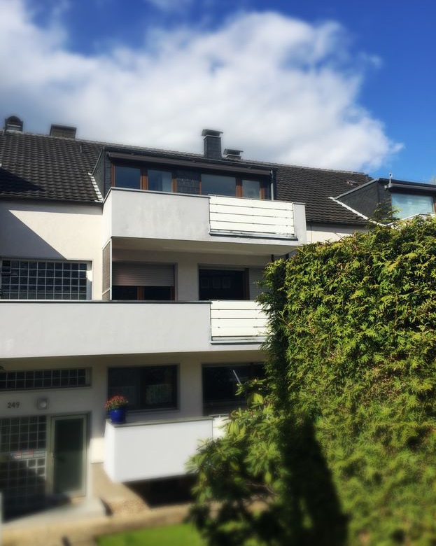 Stiepel: F R E U N D L I C H HELL … und alles fussläufig!