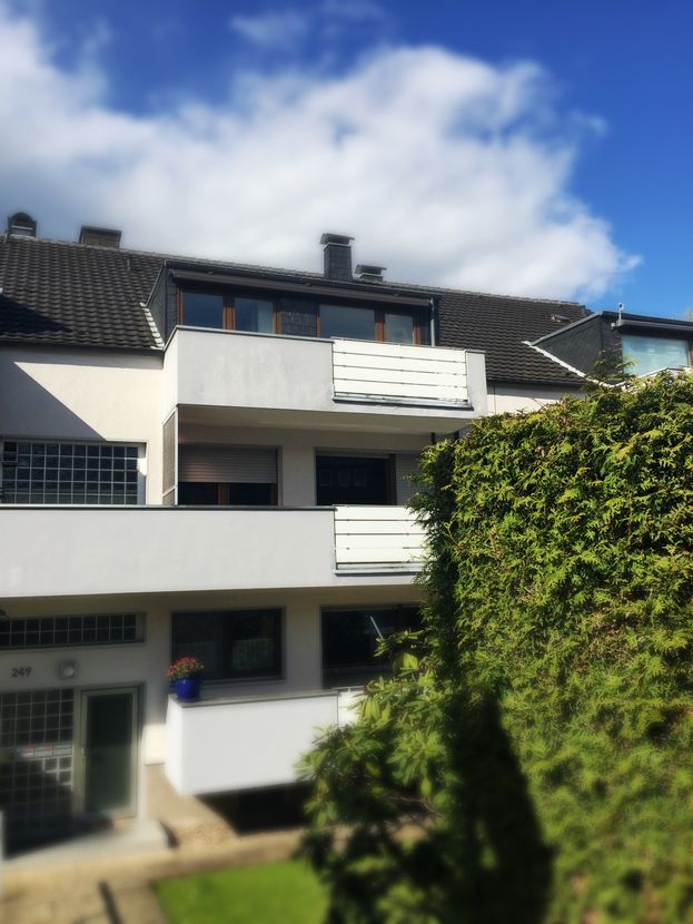 Stiepel: F R E U N D L I C H HELL … und alles fussläufig!